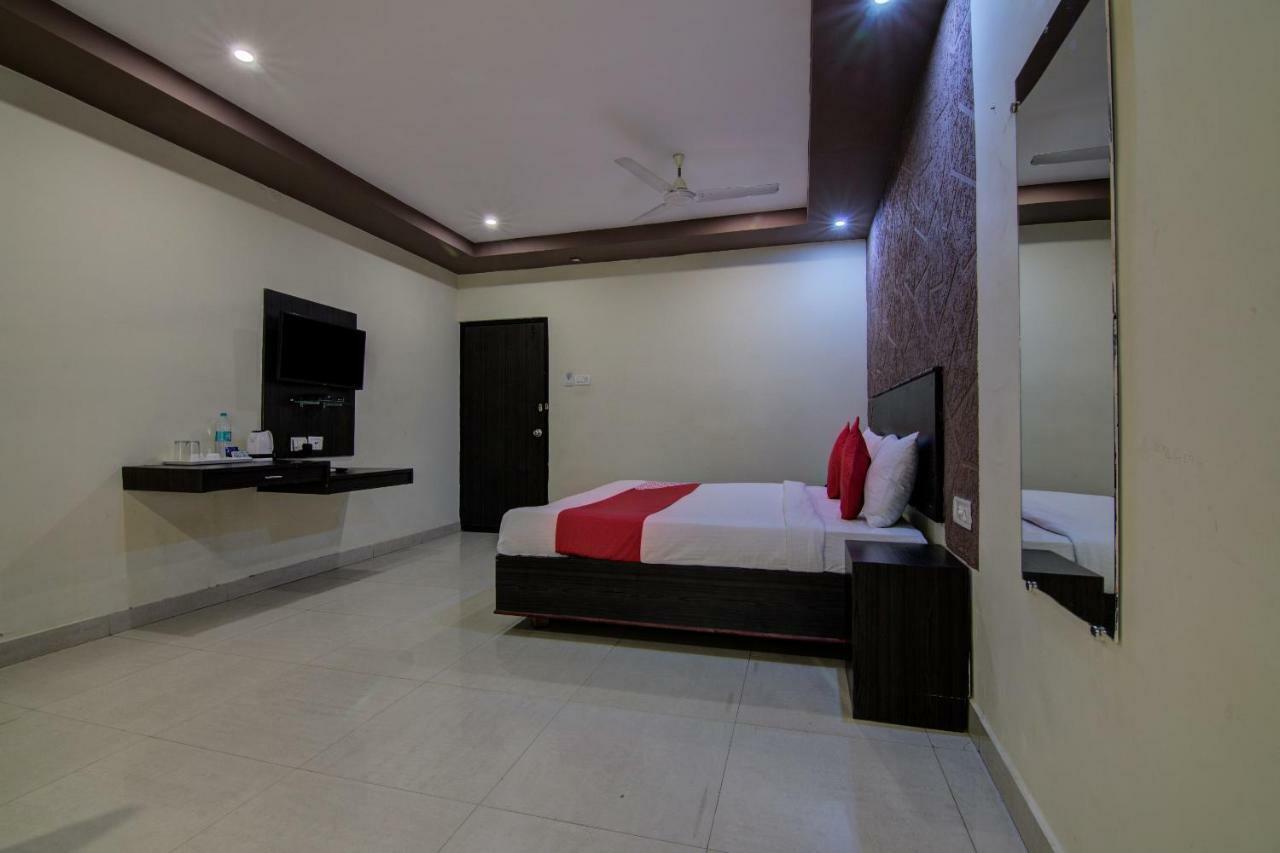 Hotel Oyo 16961 Sea Rock Visakhapatnam Exterior foto